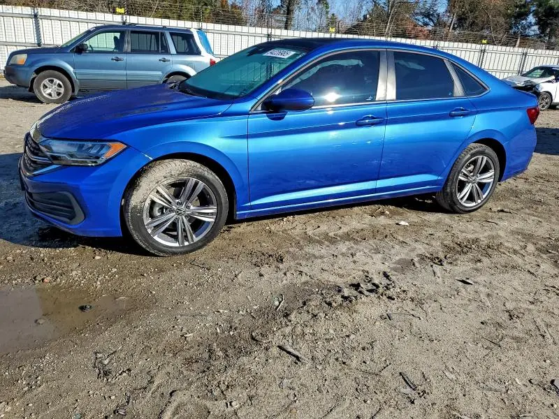 3VW7M7BU8PM044764
