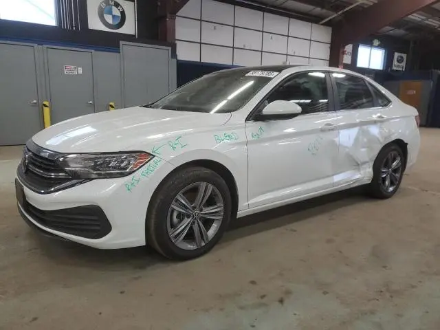 3VW7M7BU8RM016885