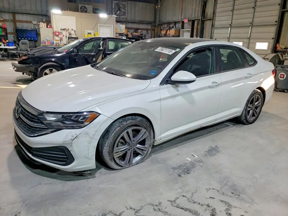 3VW7M7BU9NM013424