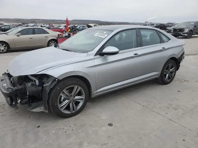 3VW7M7BUXRM024888