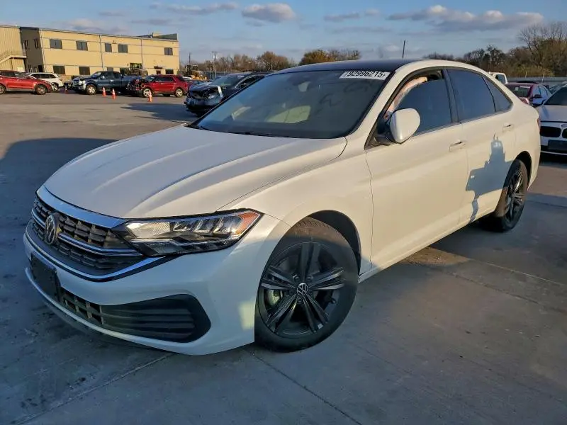 3VW7M7BUXRM051931
