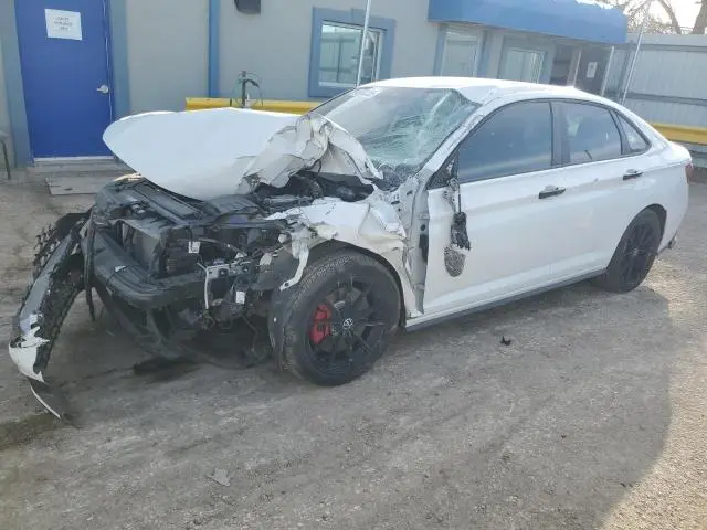 3VW8T7BU4RM051253