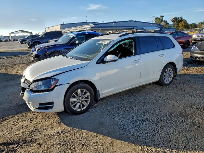 3VWC17AU4HM531681