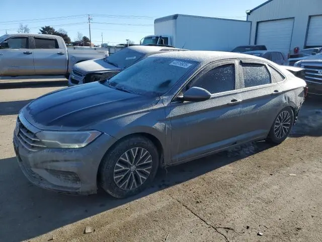 3VWC57BU0KM140747