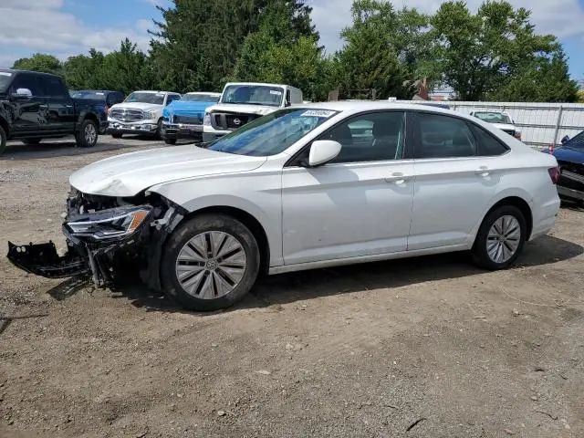 3VWC57BU3KM258436