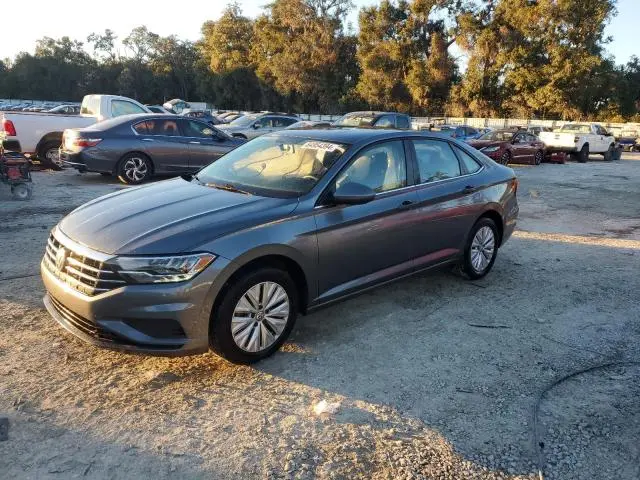 3VWC57BUXKM120828