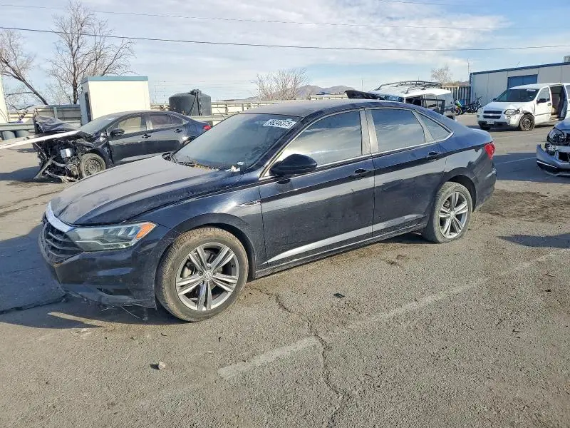 3VWC57BUXKM271863