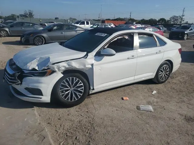 3VWC57BUXMM080799