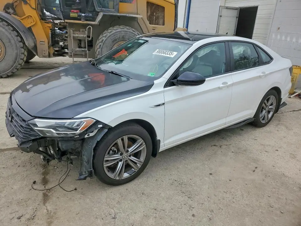 3VWC57BUXMM094685