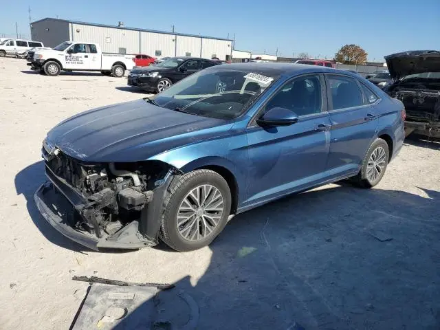 3VWCB7BU0KM186927