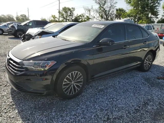3VWCB7BU4LM008035