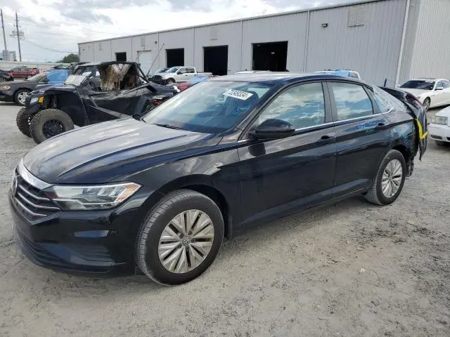 3VWCB7BU5KM266076