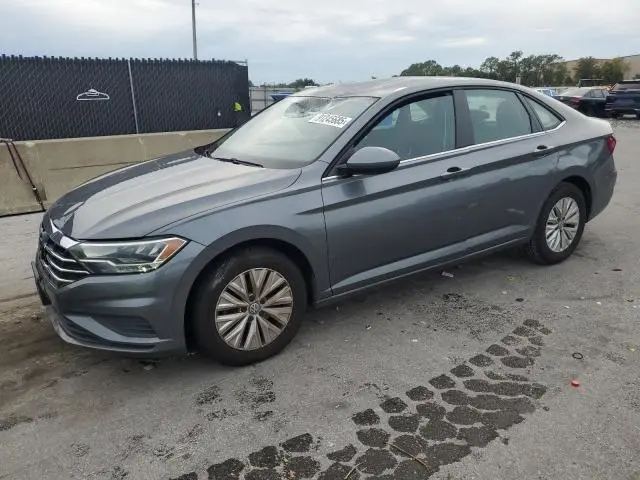 3VWCB7BU6KM145413