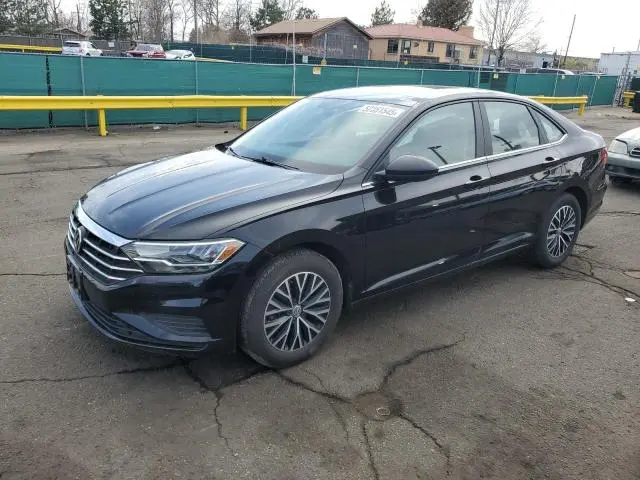3VWCB7BU6KM183384