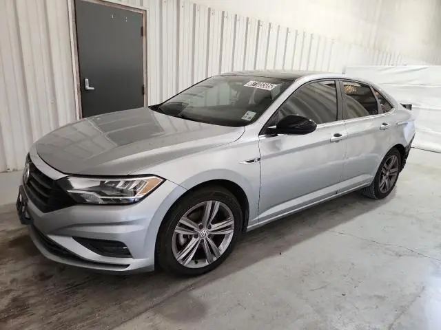 3VWCB7BU6LM013351