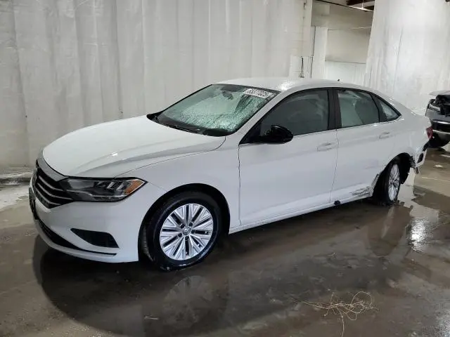 3VWCB7BU6LM038525