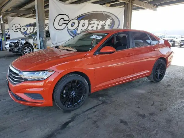 3VWCB7BU6LM043238