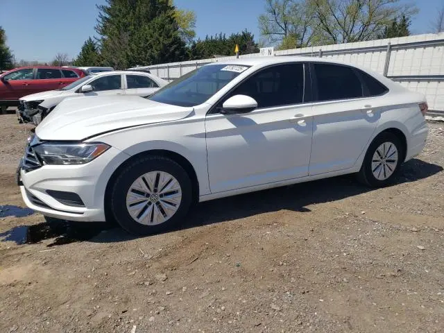 3VWCB7BU7KM250252