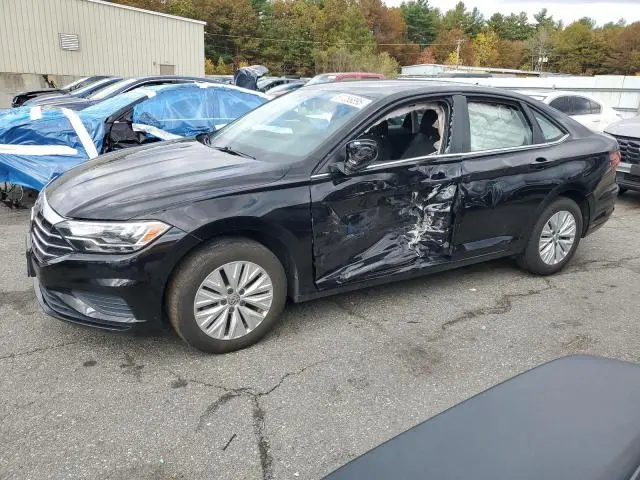 3VWCB7BU7KM266077
