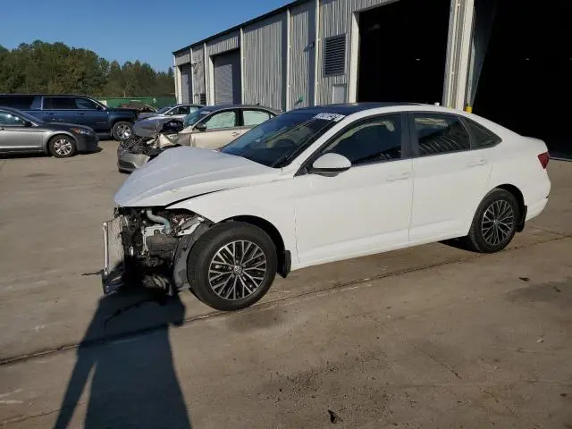3VWCB7BU8KM212609