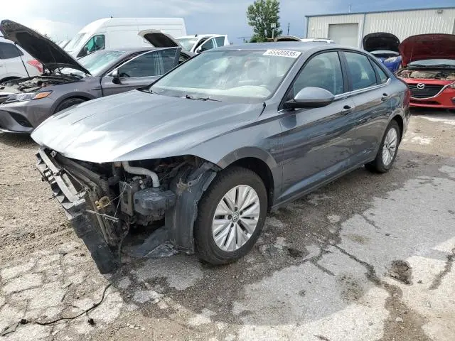 3VWCB7BU8KM240443
