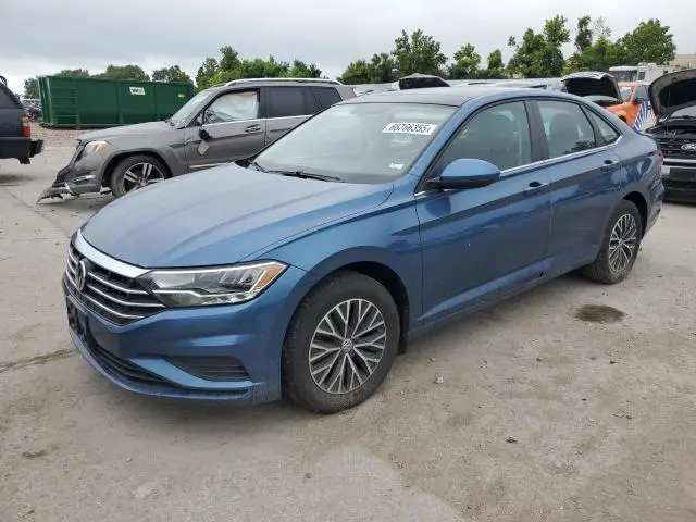 3VWCB7BU8LM032712
