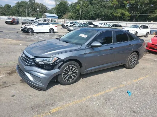 3VWCB7BU9KM143672