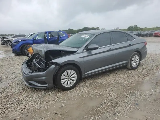 3VWCB7BU9KM146118