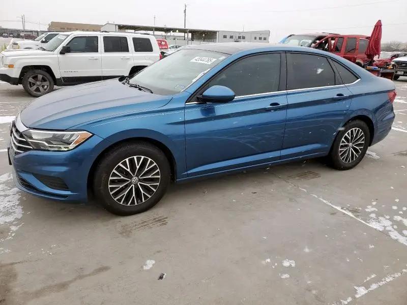 3VWCB7BU9KM212201