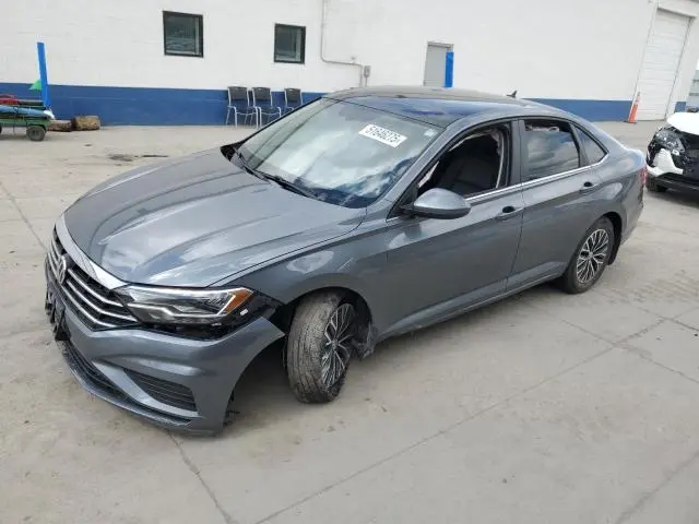 3VWCB7BU9LM037272