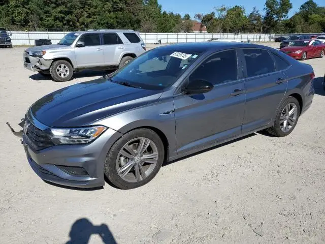3VWCB7BU9LM047820