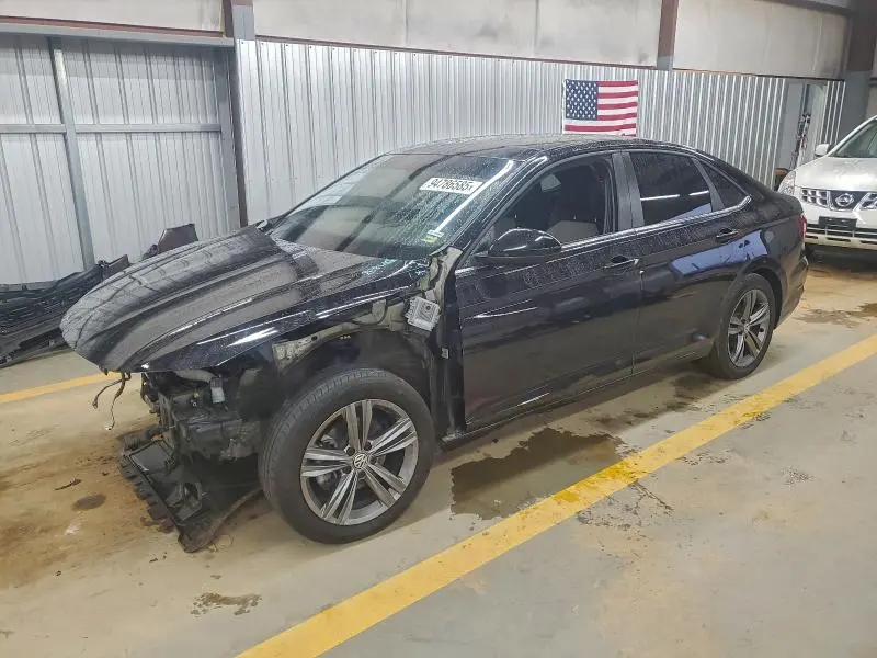 3VWCB7BUXLM037541