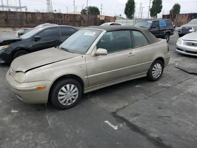 3VWCC21V8YM805325