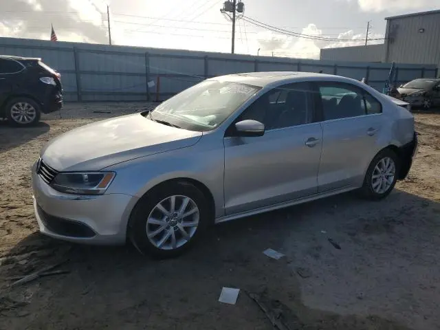 3VWD07AJ0EM432221