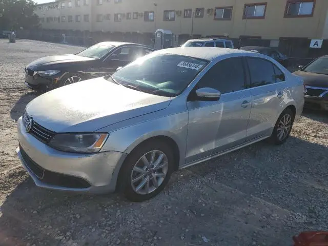 3VWD07AJ4EM241384