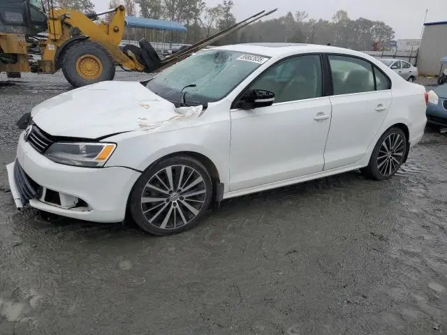 3VWD07AJ4EM430570