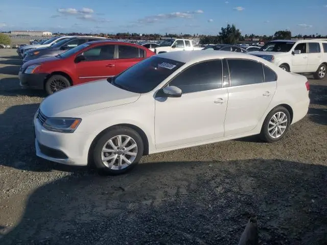 3VWD17AJ0EM370235