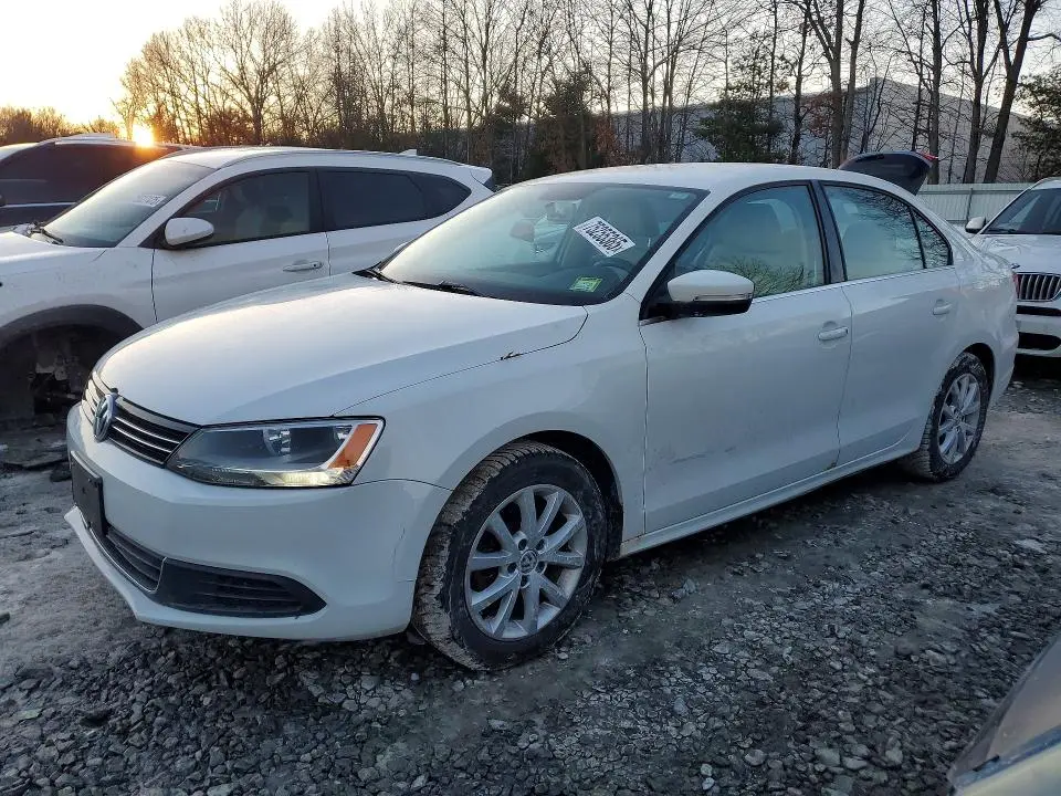 3VWD17AJ0EM403881