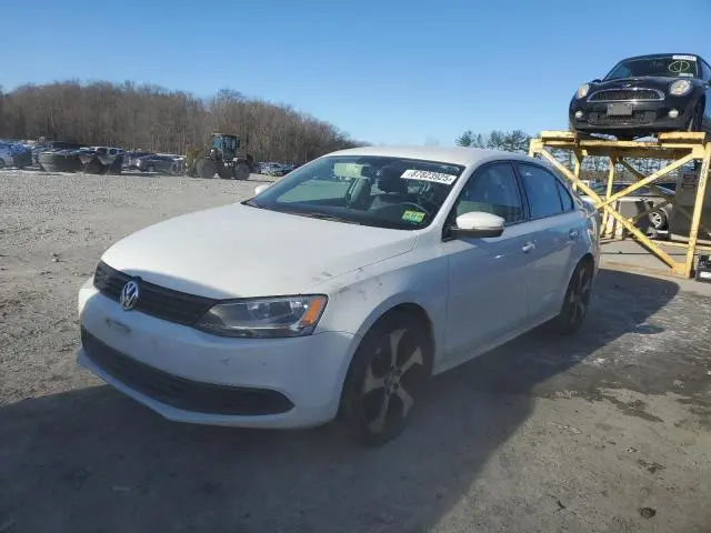 3VWD17AJ0EM417389