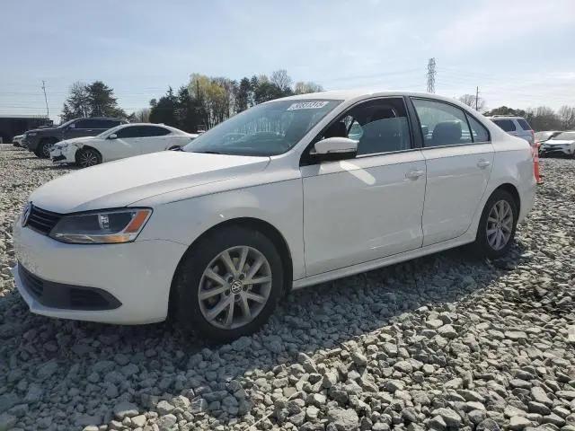 3VWD17AJ1EM210834