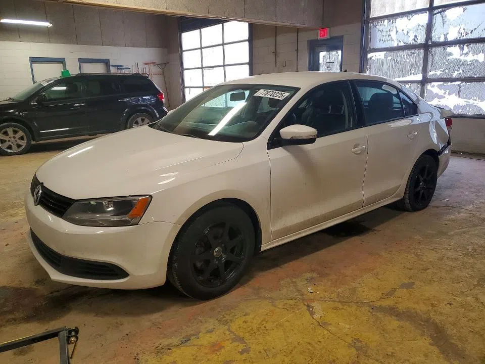 3VWD17AJ1EM238746