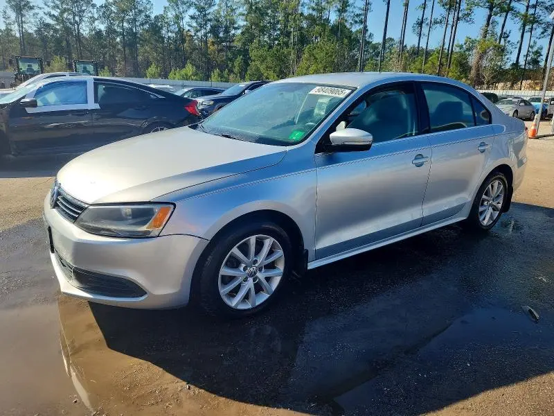 3VWD17AJ1EM300100