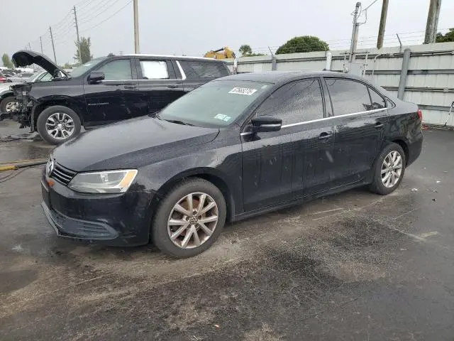 3VWD17AJ1EM372480