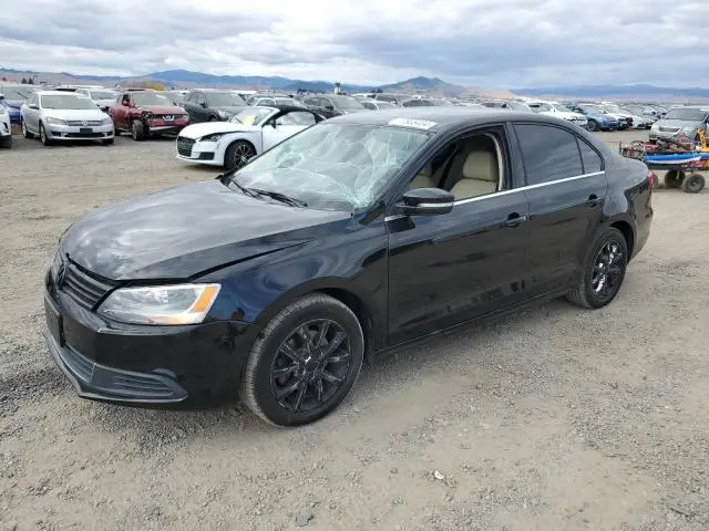 3VWD17AJ1EM385309