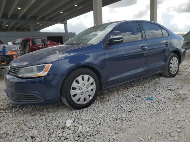3VWD17AJ1EM413884