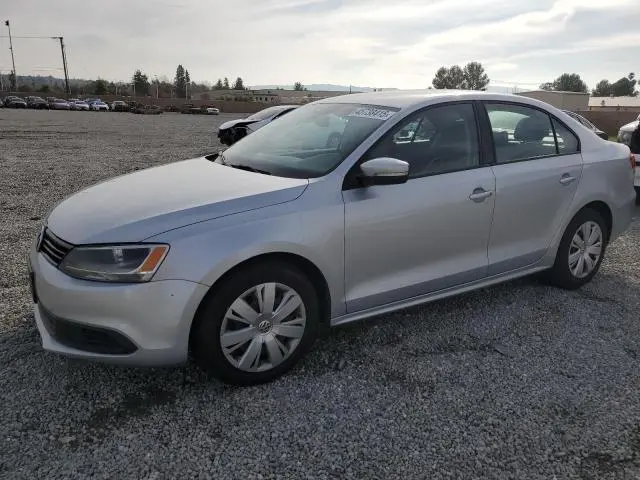 3VWD17AJ2EM228260