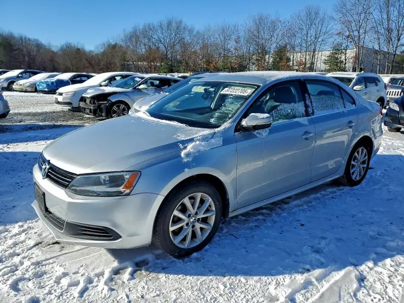 3VWD17AJ2EM242093