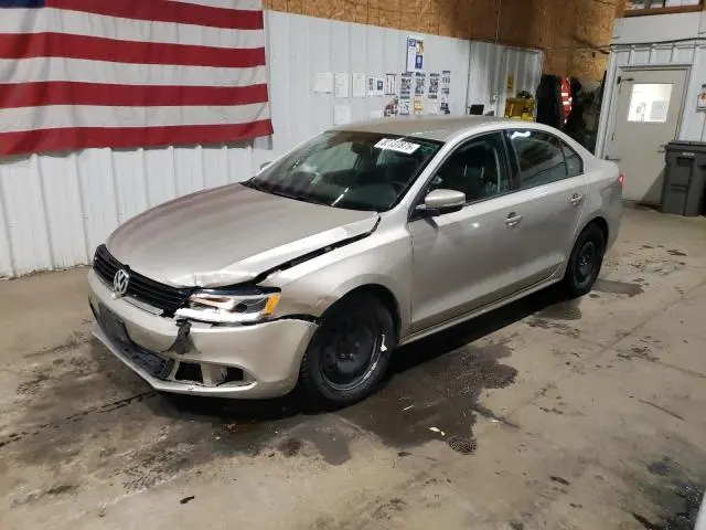 3VWD17AJ2EM271111