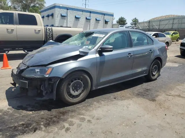 3VWD17AJ2EM360824