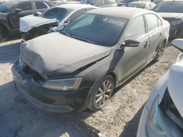 3VWD17AJ2EM393631